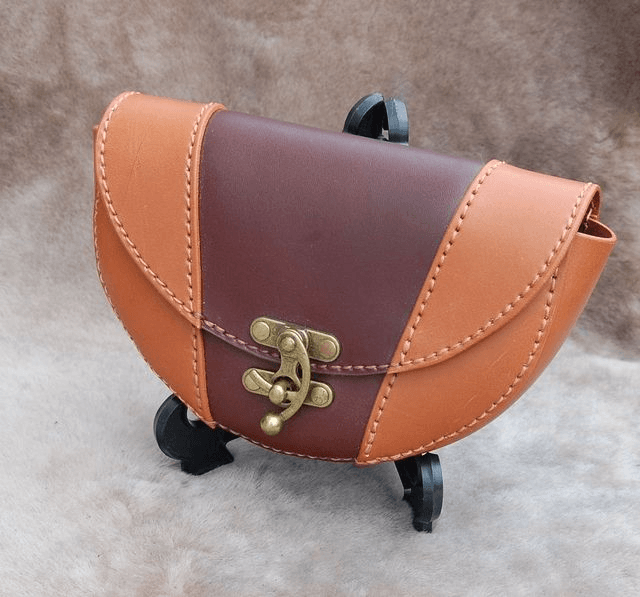 Pochette cuir  bi-ton de ceinture pour femme - Arrêt de gamme 