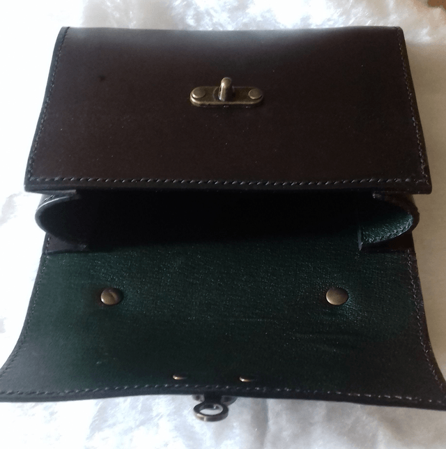 Sac à main en cuir à porter à la main 