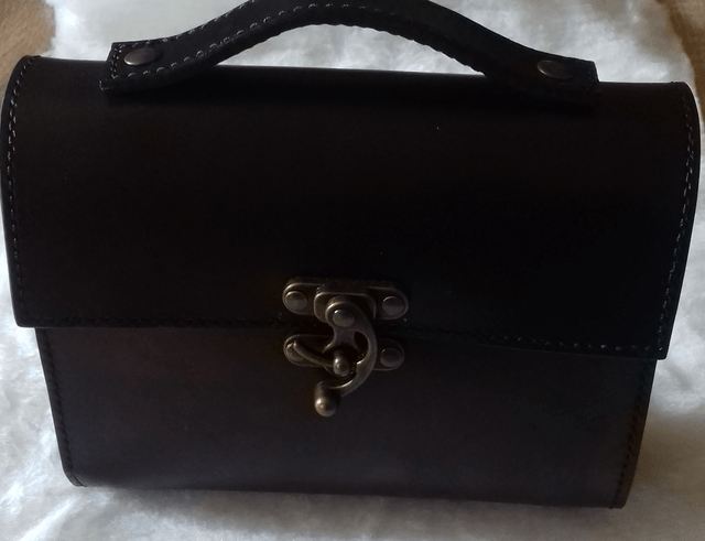 Sac à main en cuir à porter à la main 