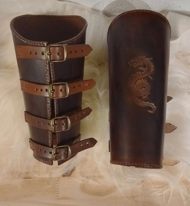 Canons d'avant bras en cuir motif dragon