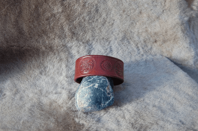 Bracelets en cuir de 30 mm de large avec motifs fleurs et animaux