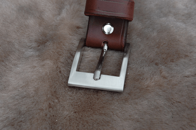 Ceinture en cuir en  30 mm de large  de fabrication auvergnate