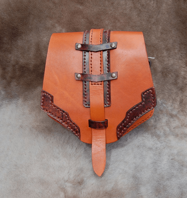 Pochette de ceinture cuir  trapézoidale