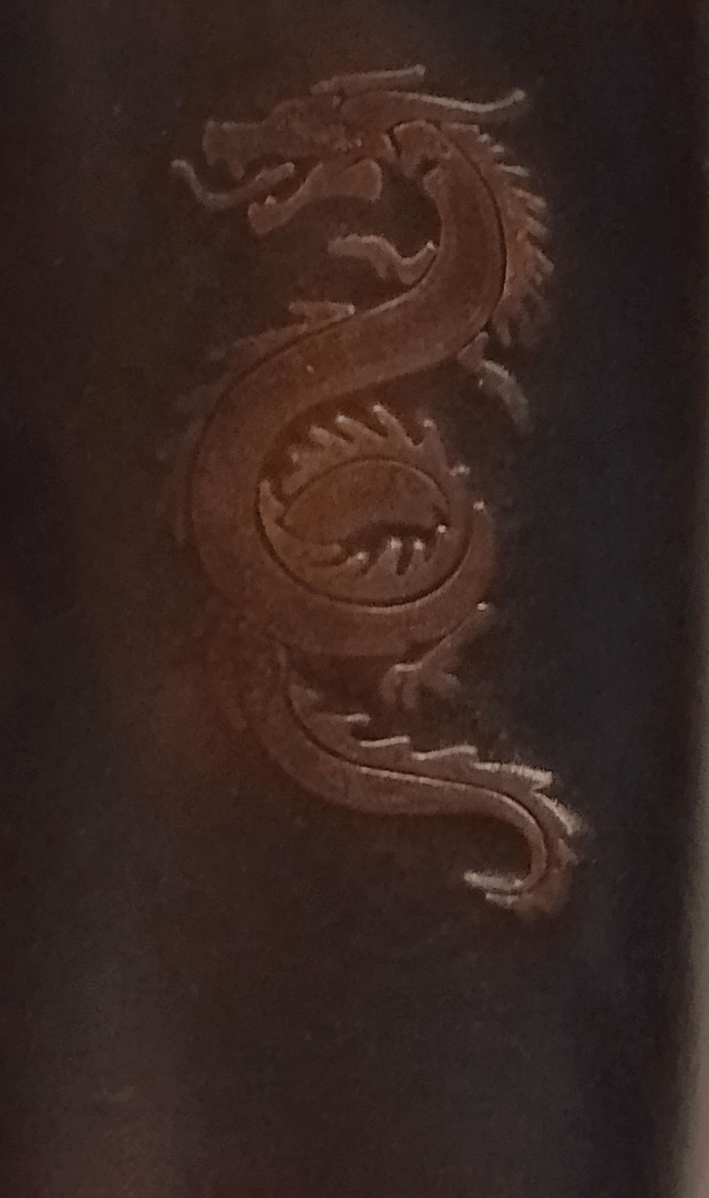Canons d'avant bras en cuir motif dragon